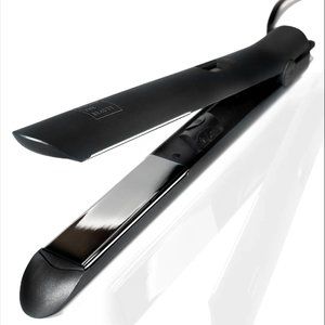 SHE BEYOND THE BEAUTY TITANIUM SERIES STRAIGHTNER-TOURMALINE TITANIUM PLATES-NEW